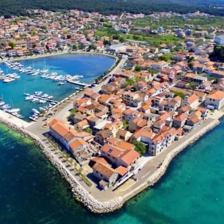 Lota Apartment Bibinje