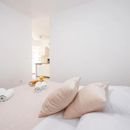 Lota Apartment